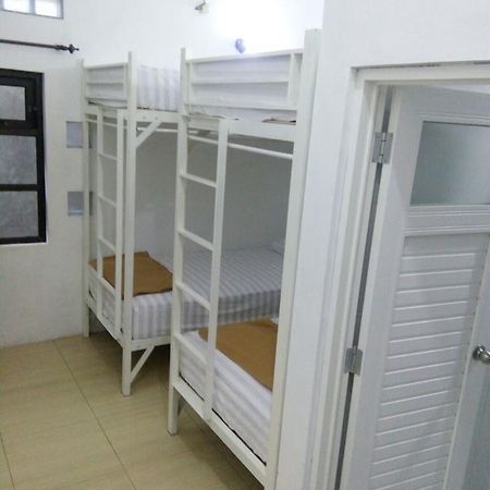 Хостел Setia Backpacker Джок'якарта Екстер'єр фото