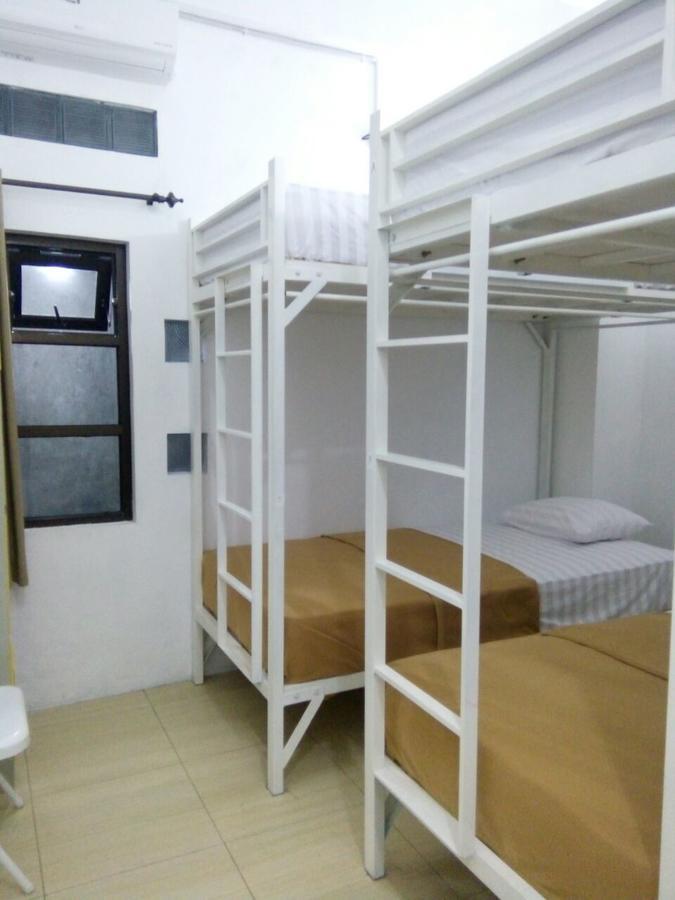 Хостел Setia Backpacker Джок'якарта Екстер'єр фото